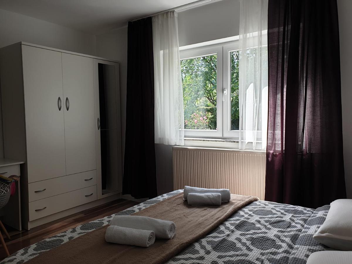 Apartment Liso Seliste Dreznicko Exterior photo