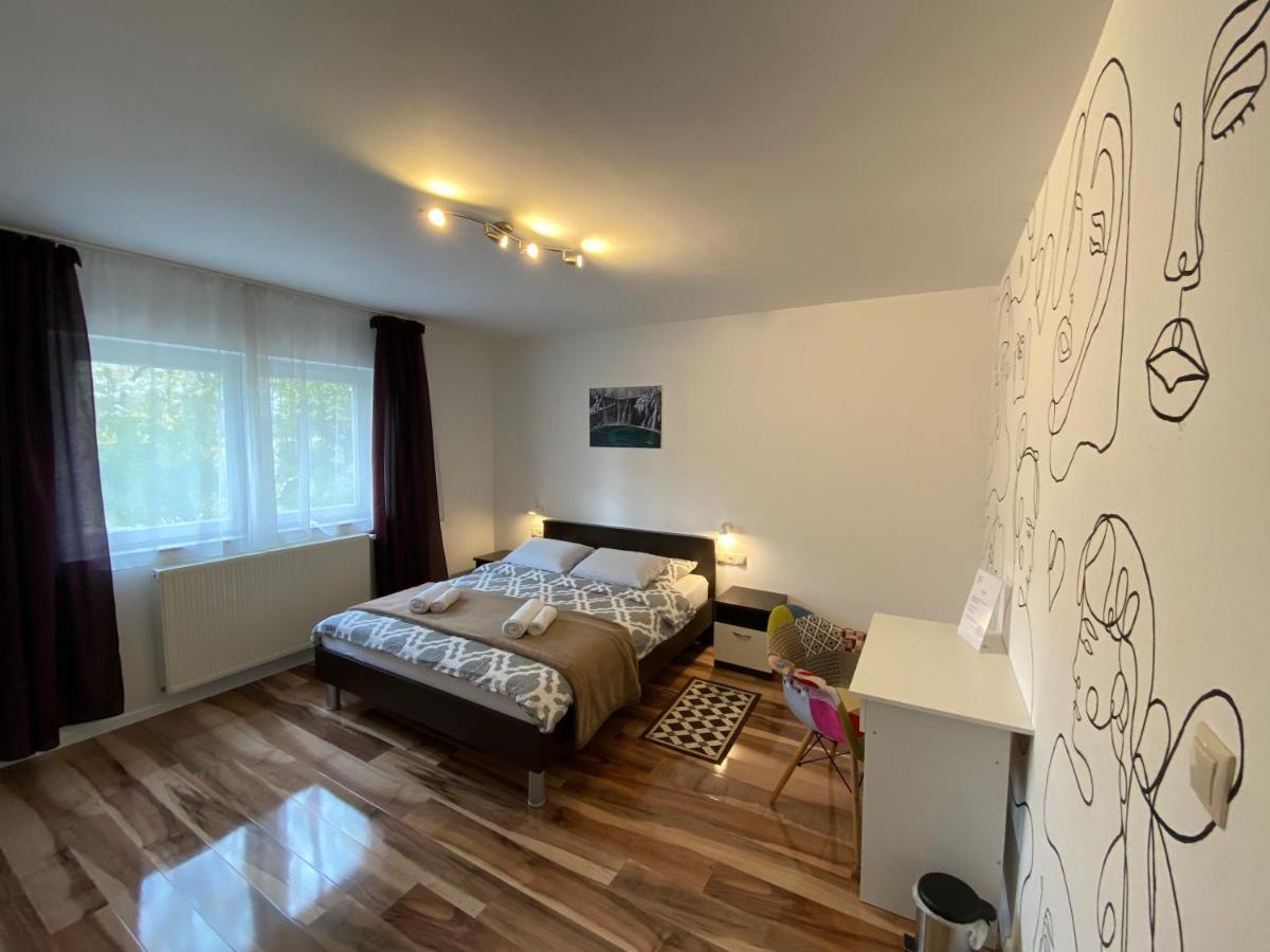 Apartment Liso Seliste Dreznicko Exterior photo